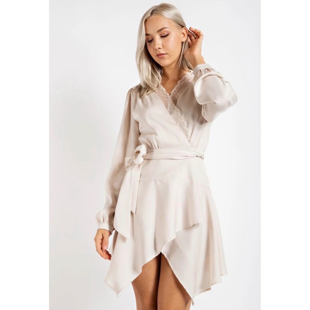 Edit by Nine Champagne Satin Lace Trim Wrap Mini Dress Long Sleeve NWT Small
